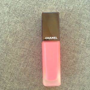 Chanel Rouge matte liquid lip Color 142-Creatif